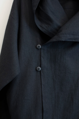 Hachi Hooded Shirt in Black