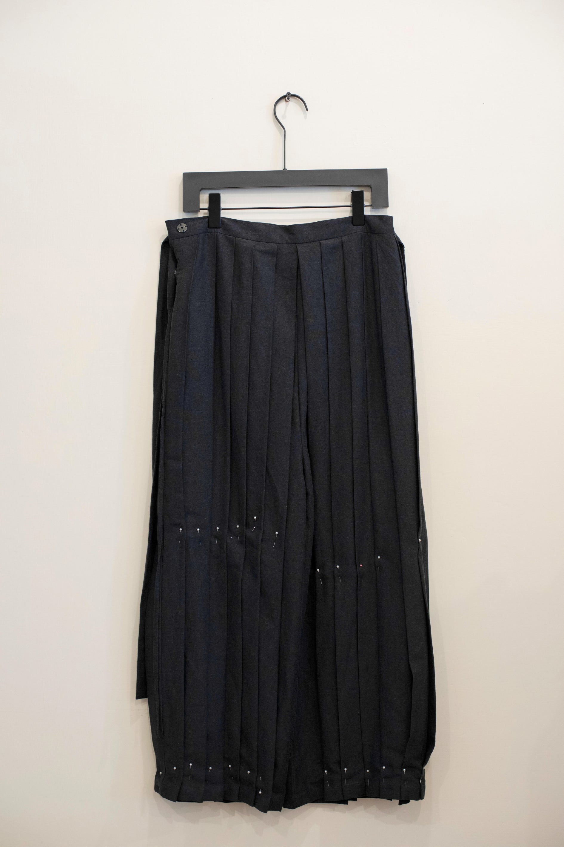 Fukujuso Pleated Pants in Linen / Unisex