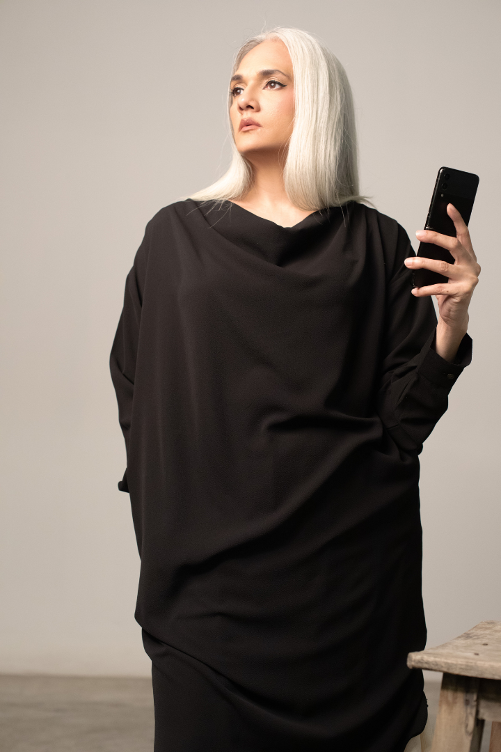 SUISEN long line with cowl neck shirt in georgette