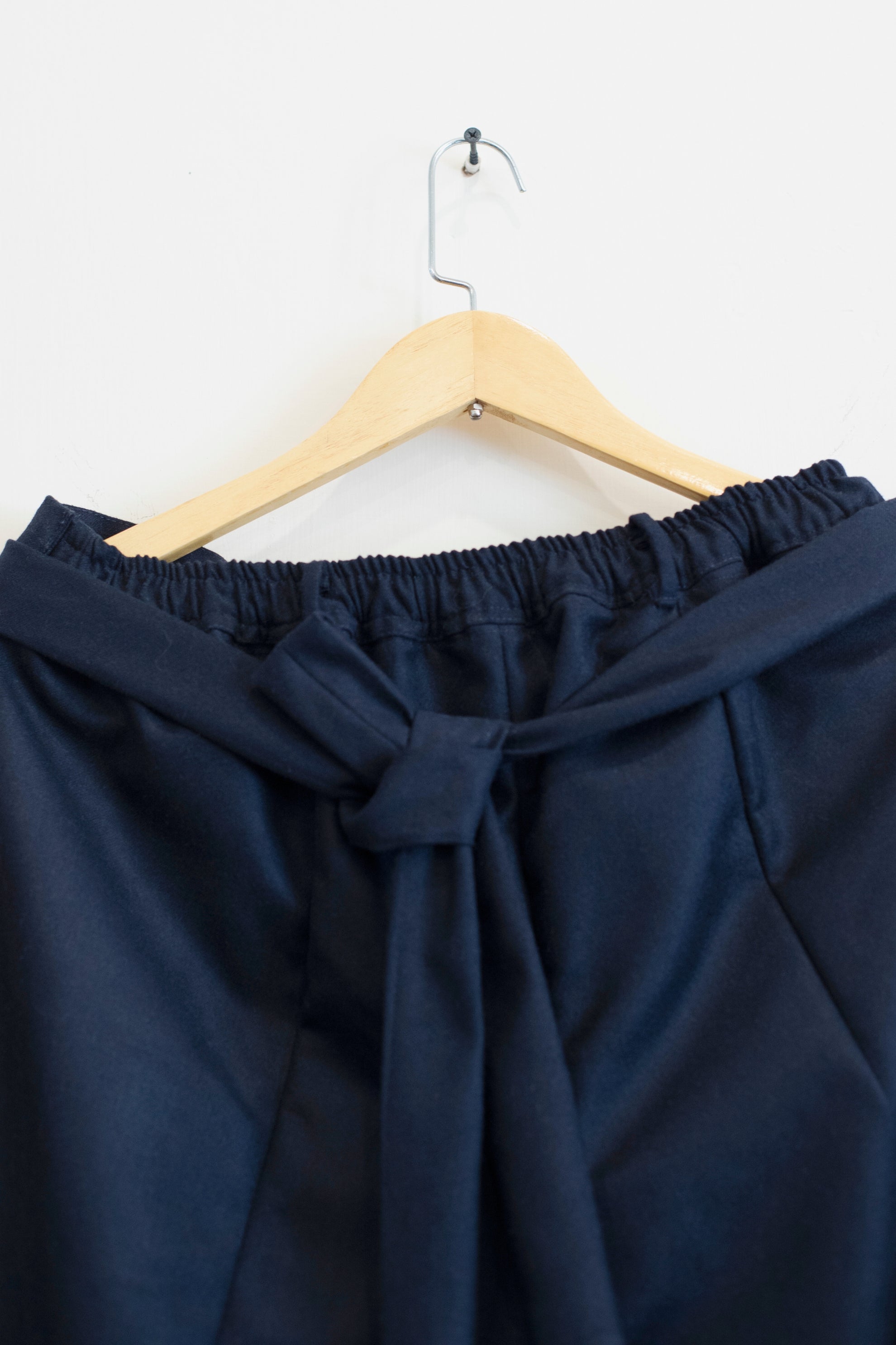 Ichirinso balloon pants in dark blue wool suiting