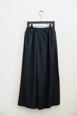 Hozuki Super Wide Leg Pleated Pants in Black Linen
