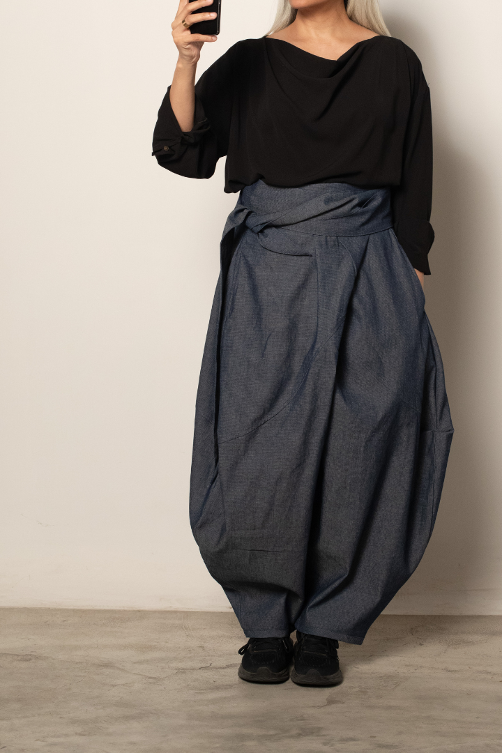 Tsukushi ,Samurai style balloon pants in light weight blue denim and eggshell cotton