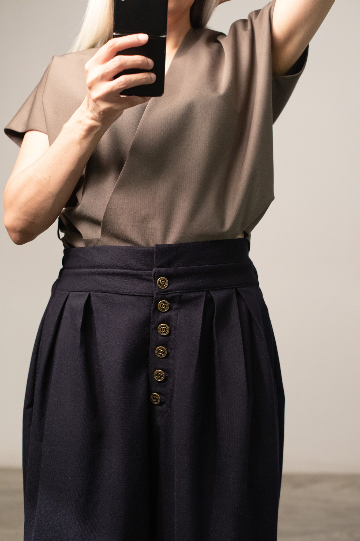 KAIDO balloon pants in dark blue woolen suiting