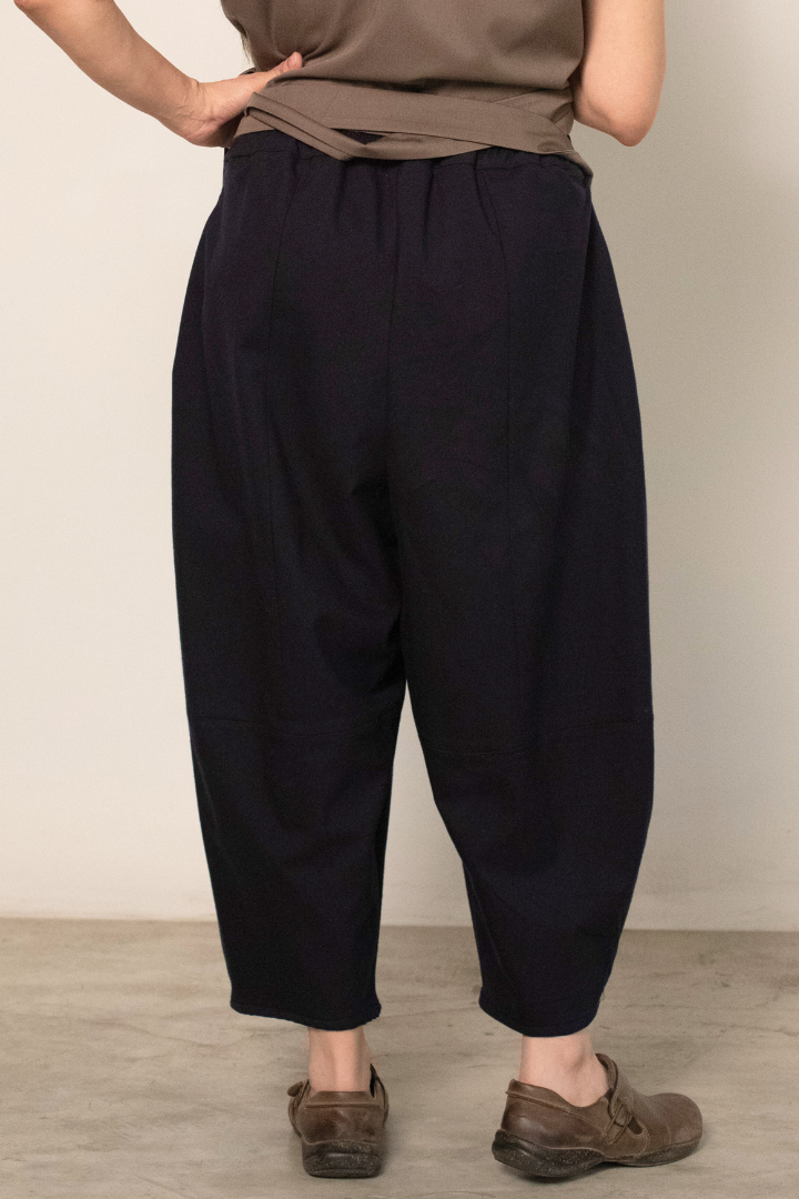 KAIDO balloon pants in dark blue woolen suiting